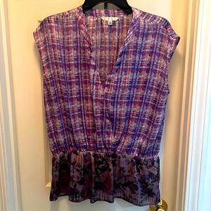 Beautiful Cabi Sleeveless Blouse. Lavender, purple and gray.